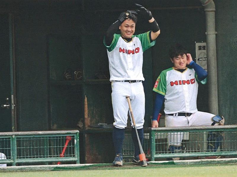 富山日野自動車野球部の試合写真