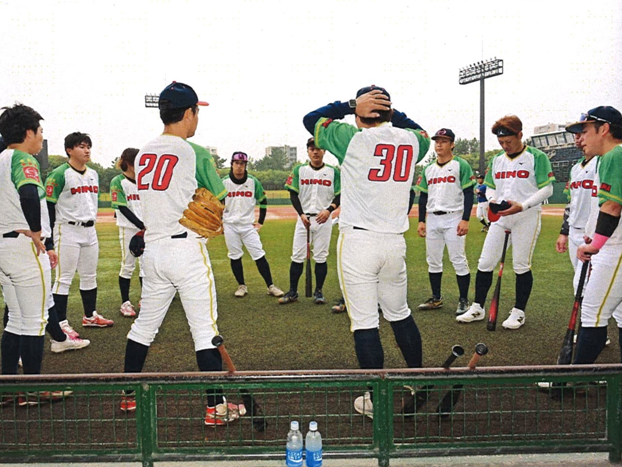 富山日野自動車野球部の試合写真