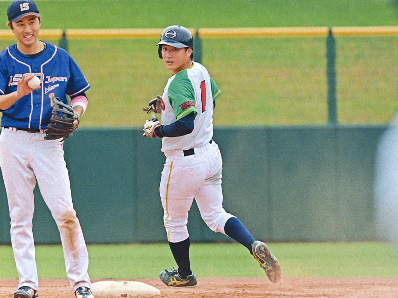 富山日野自動車野球部の試合写真
